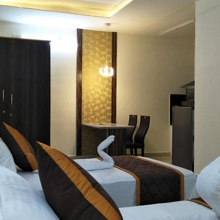 Hotel Kingsburyfiesta Vellore Esterno foto