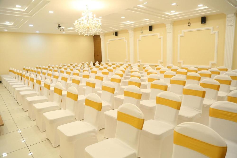 Hotel Kingsburyfiesta Vellore Esterno foto